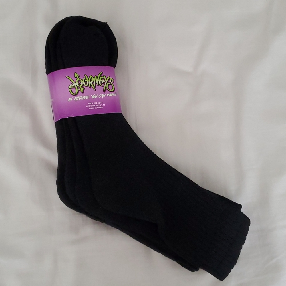 Journey's Black Half Crew Socks size 7-12